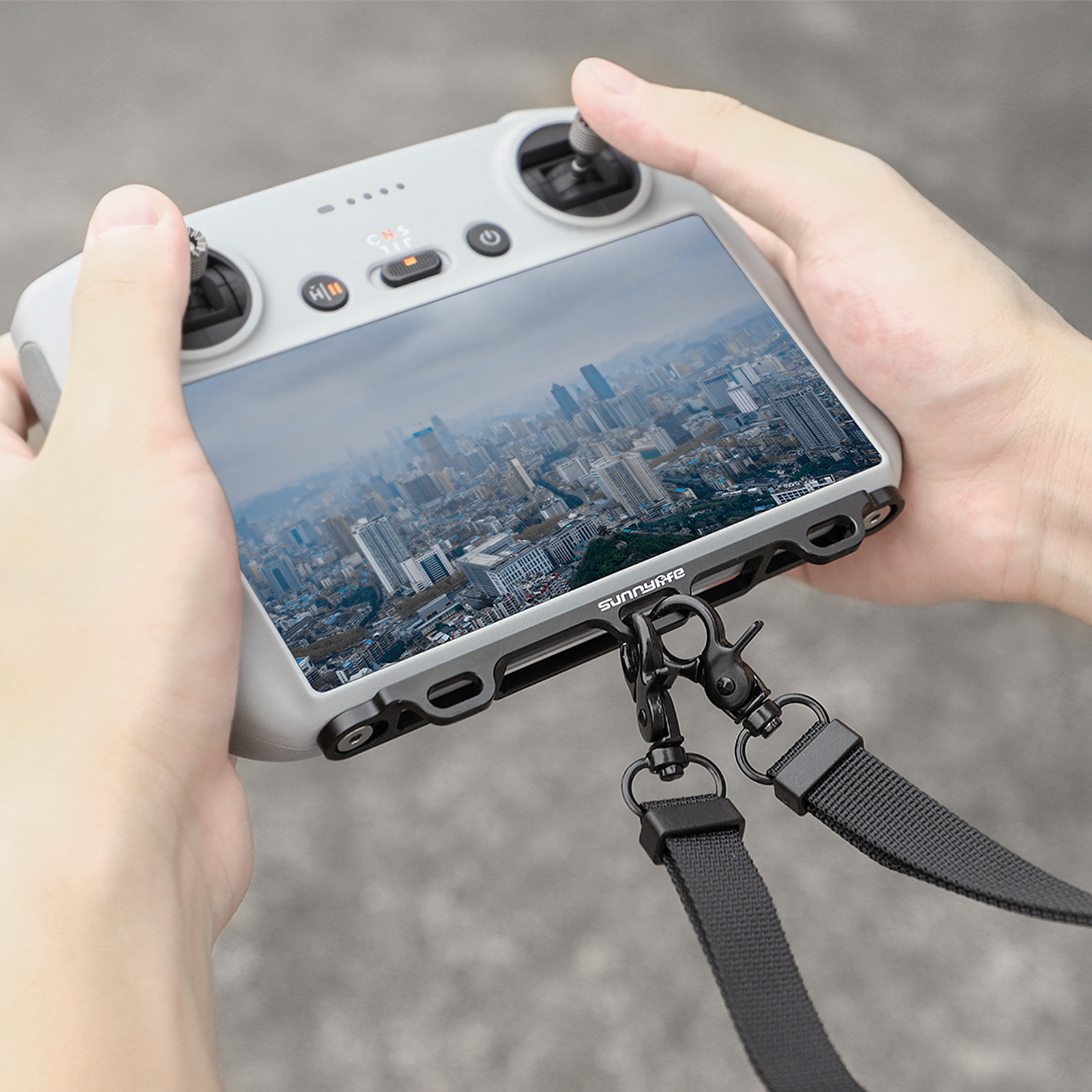 Sunnylife Mavic 4 Pro/Air 3S R – Leather Strap Quick Release recenzja i cena